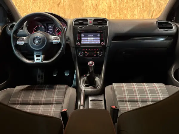 Volkswagen Golf 2.0 TSi GTi 17