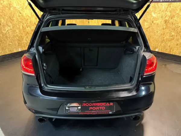 Volkswagen Golf 2.0 TSi GTi 21