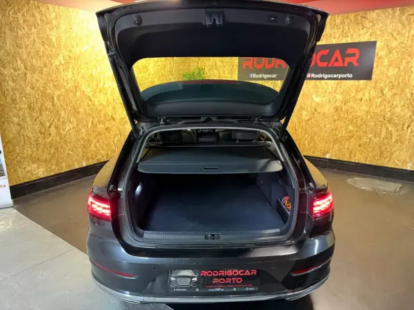 Volkswagen Arteon Shooting Brake Outro 15