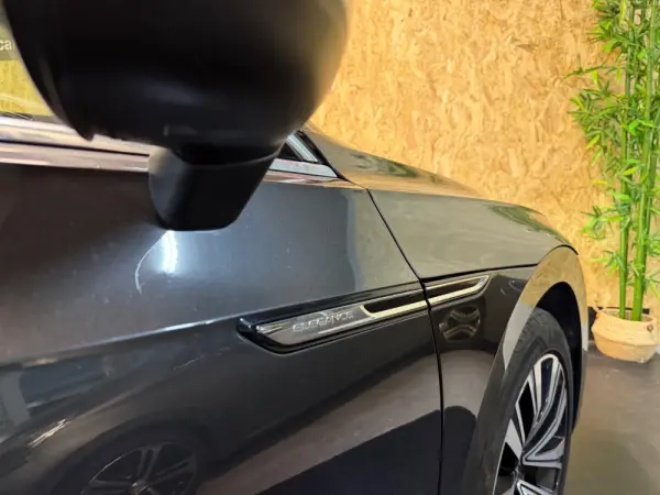 Volkswagen Arteon Shooting Brake Outro 17