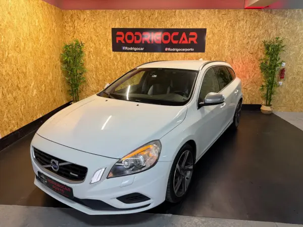 Volvo V60 1.6 D2 Drive R-Design Powershift Start/Stop 12