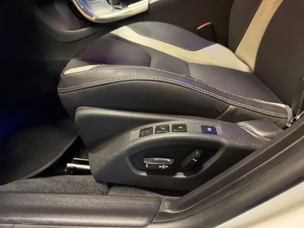 Volvo V60 1.6 D2 Drive R-Design Powershift Start/Stop 33