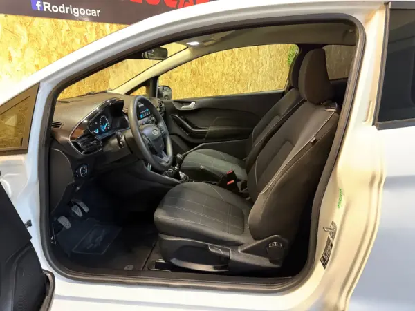 Ford Fiesta 1.5 TDCi ST-Line 27