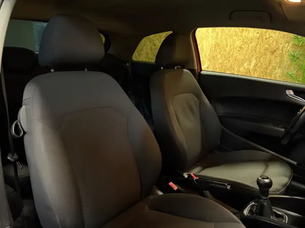 Audi A1 1.6 TDI Advance 2