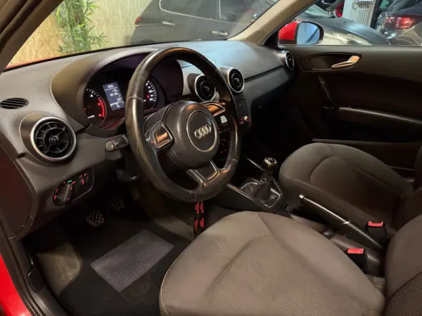 Audi A1 1.6 TDI Advance 23