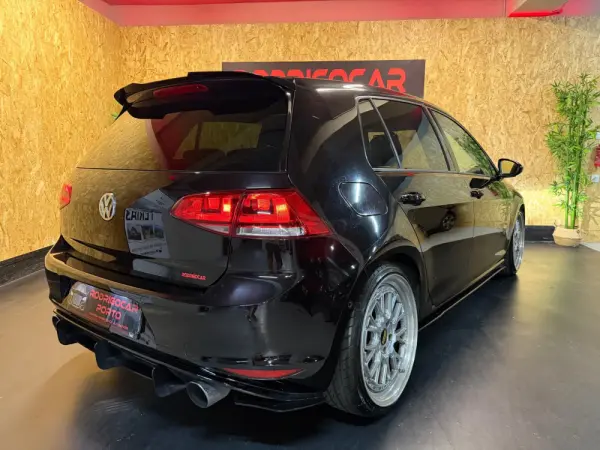 Volkswagen Golf 1.6 TDi Best Edition DSG 28
