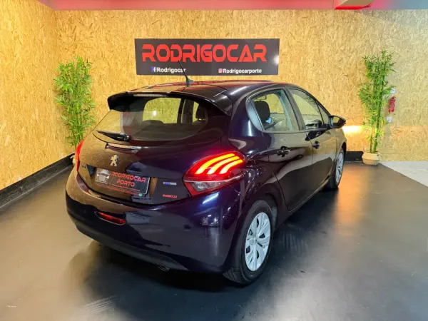 Peugeot 208 PureTech 82 Active 23