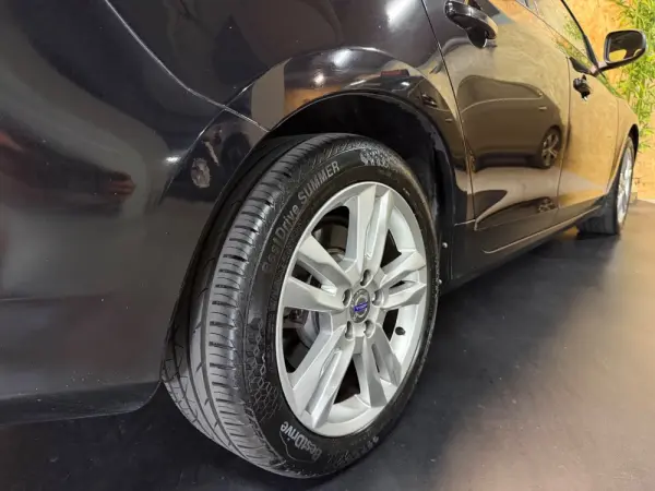 Volvo V60 2.0 D3 Momentum Start/Stop 20