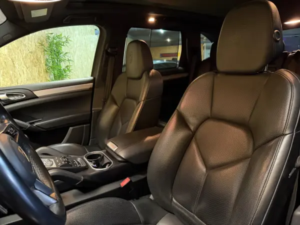 Porsche Cayenne Electric 4