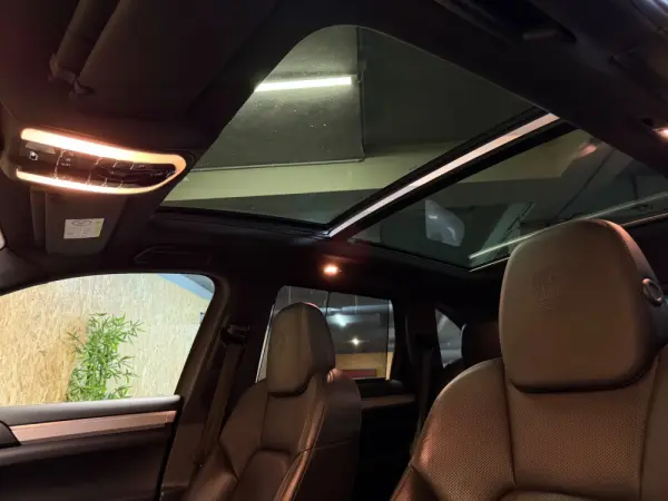 Porsche Cayenne Electric 22