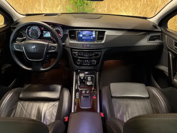 Peugeot 508 SW 2.0 HDi Hybrid4 2-Tronic 6