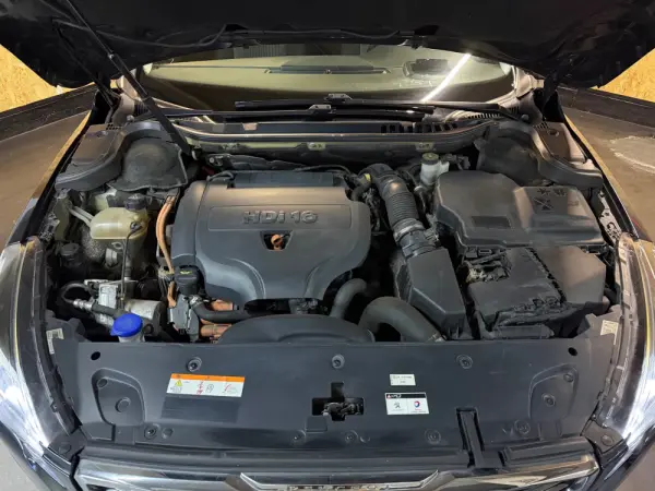 Peugeot 508 SW 2.0 HDi Hybrid4 2-Tronic 30