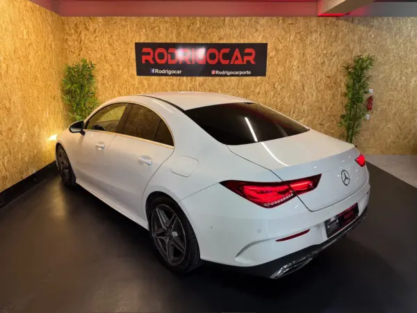 Mercedes-Benz CLA 180 d Shooting Brake AMG Line Aut. 31