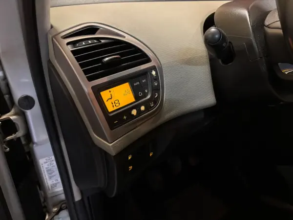 Citroen C4 Picasso 1.6 HDi Exclusive 11