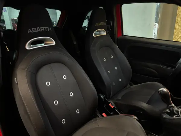 Abarth 500 1.4 T-Jet 4