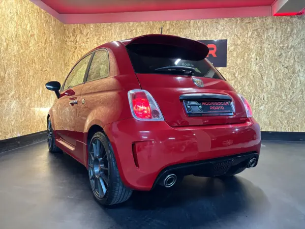 Abarth 500 1.4 T-Jet 10