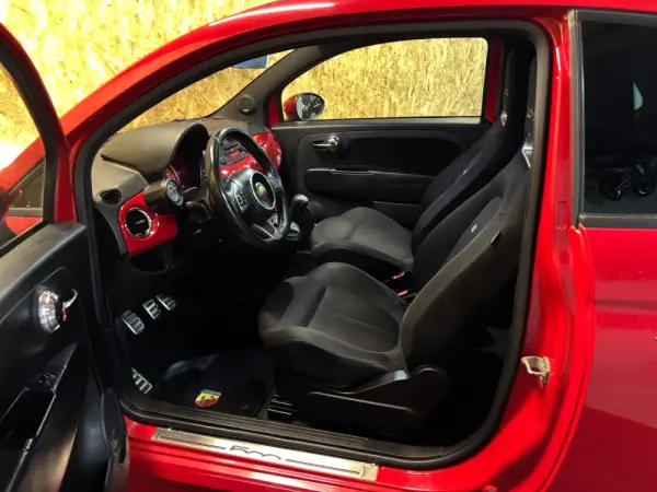 Abarth 500 1.4 T-Jet 24