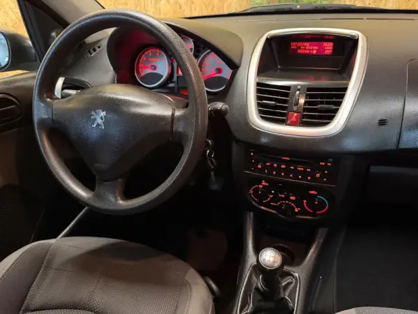 Peugeot 206+ 1.1 Trendy 9