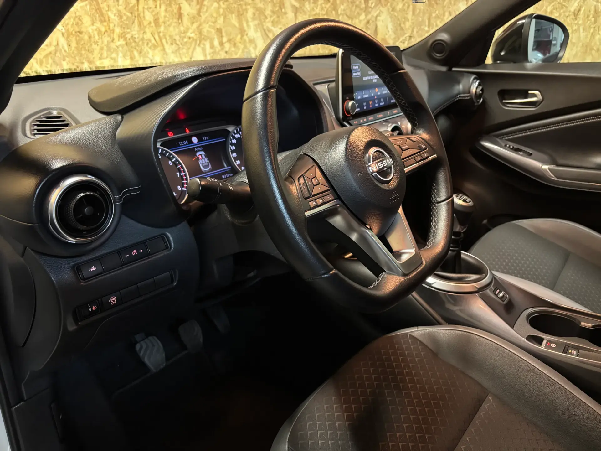 Nissan Juke 1.0 DIG-T N-Design Black 8