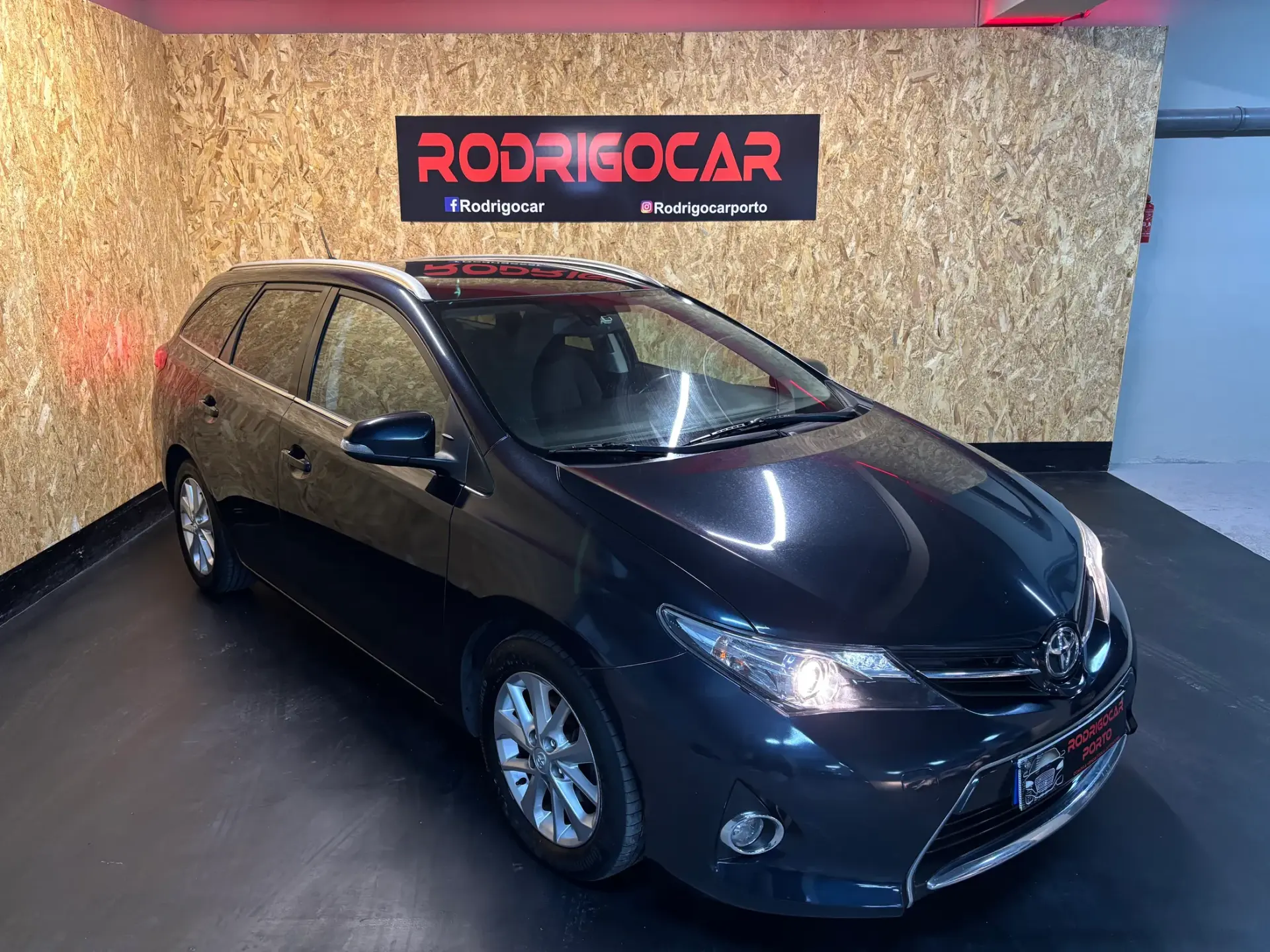 Toyota Auris Touring Sports 1.4 D-4D Comfort+Pack Sport+Navi 1