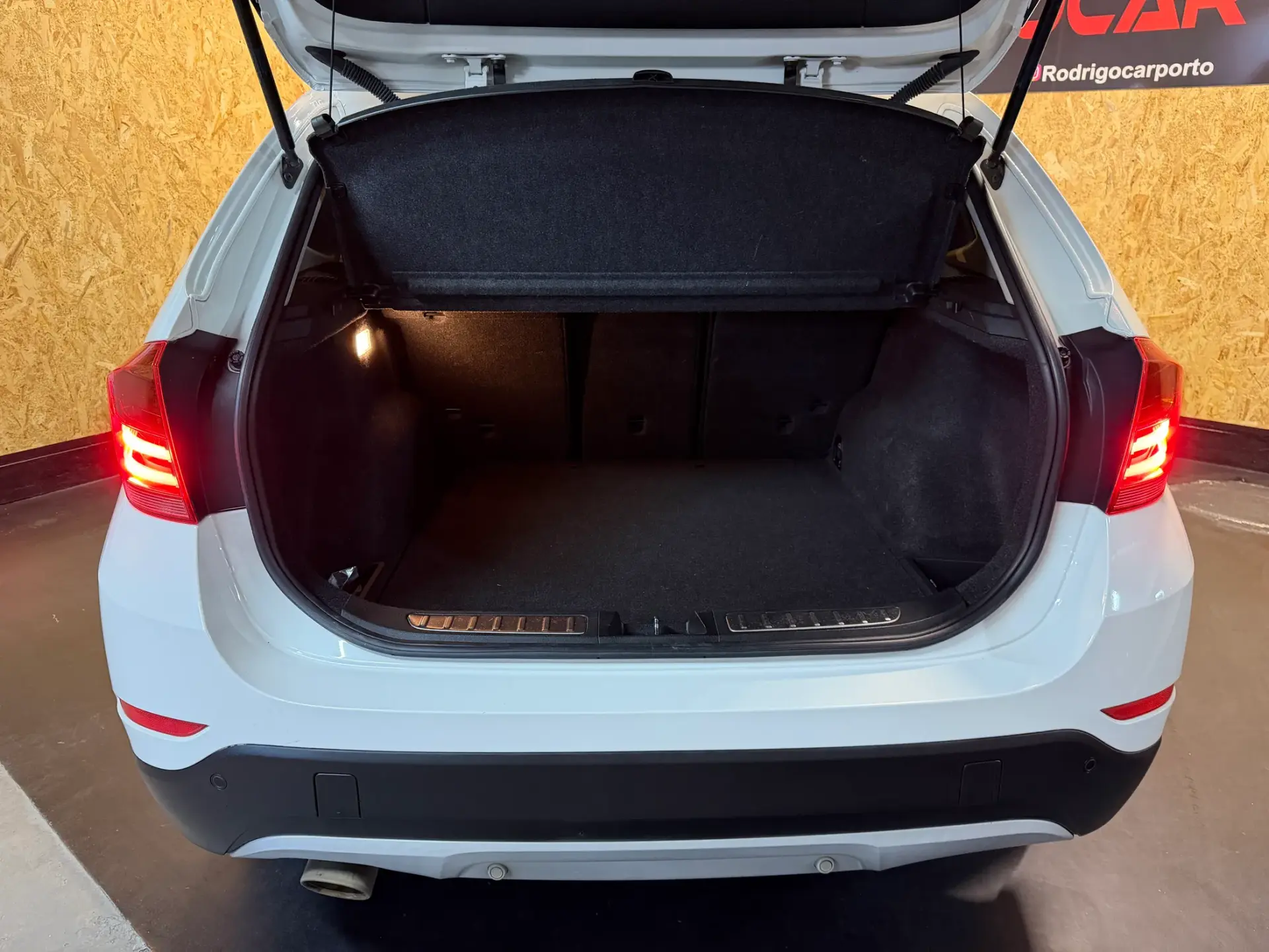 BMW X1 16 d sDrive Line Sport 19