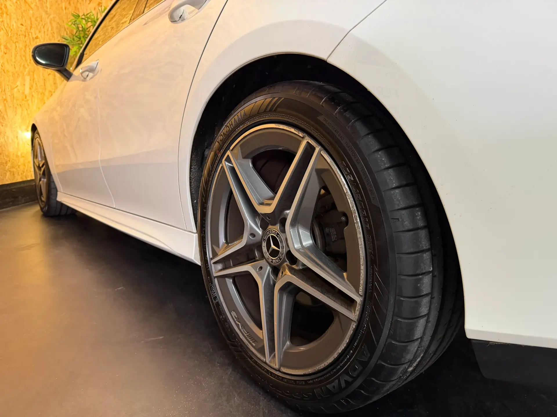 Mercedes-Benz A 180 d AMG Line Aut. 29