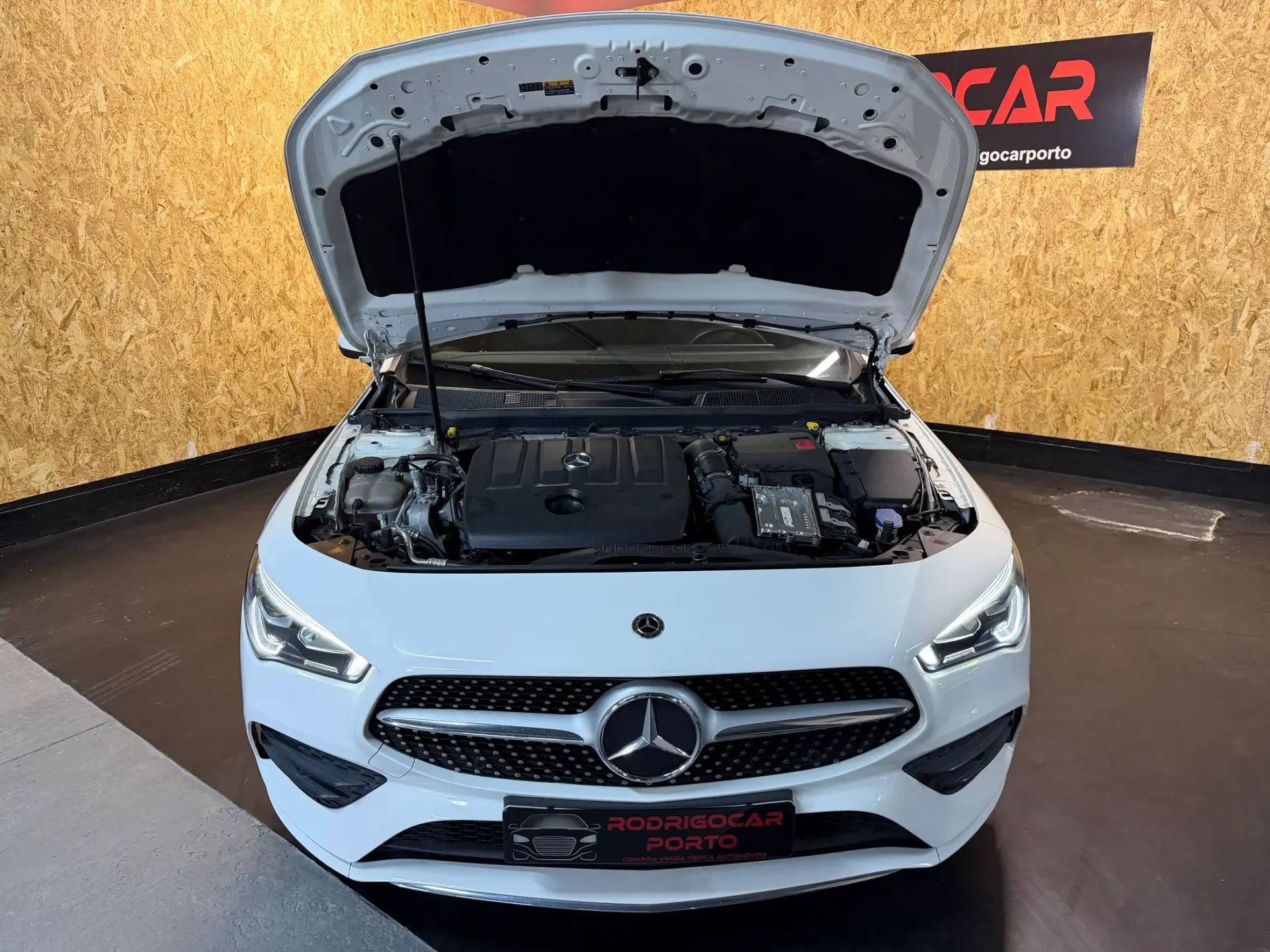 Mercedes-Benz A 180 d AMG Line Aut. 32