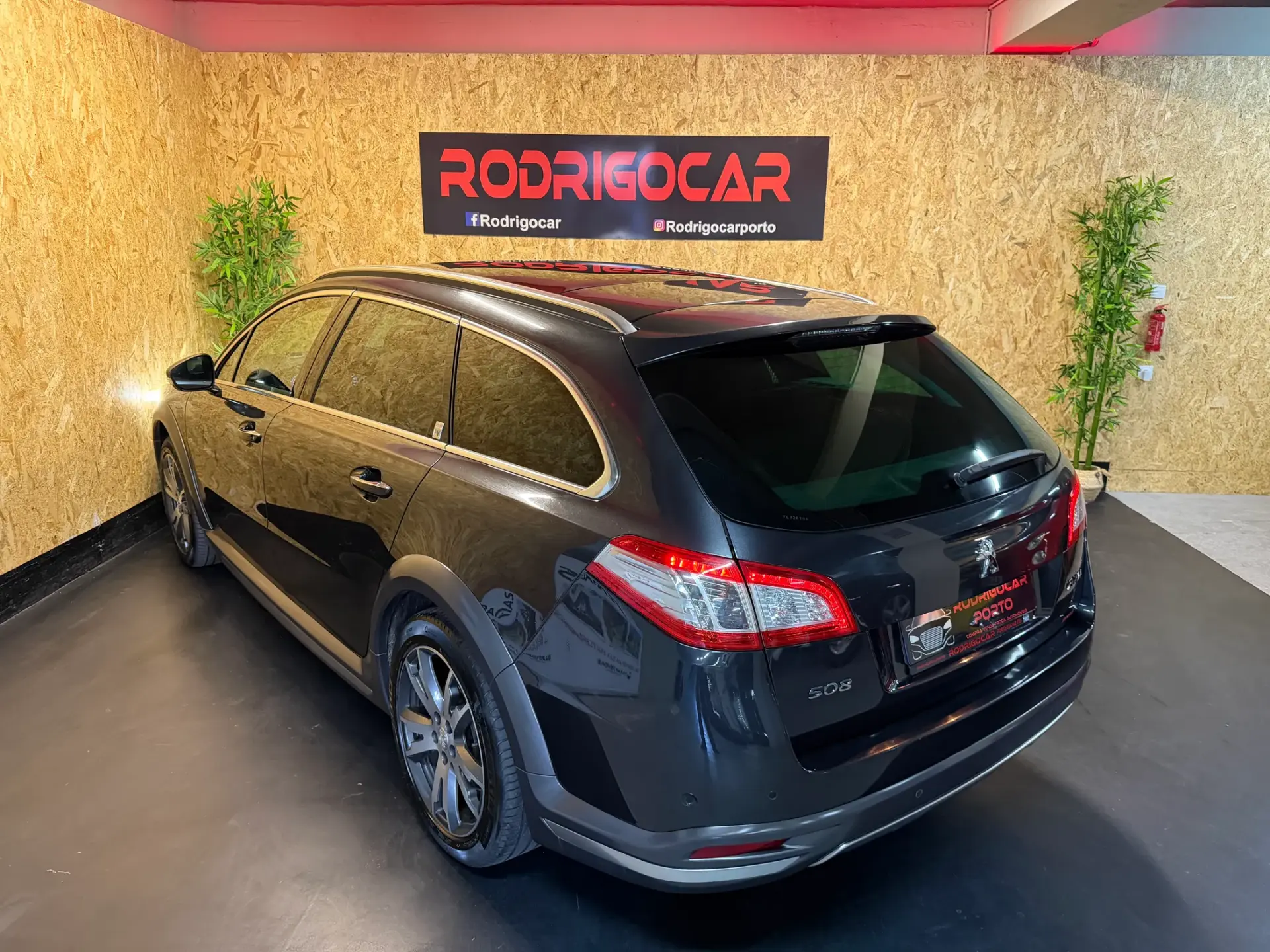 Peugeot 508 RXH 2.0 HDi Hybrid4 2-Tronic 4