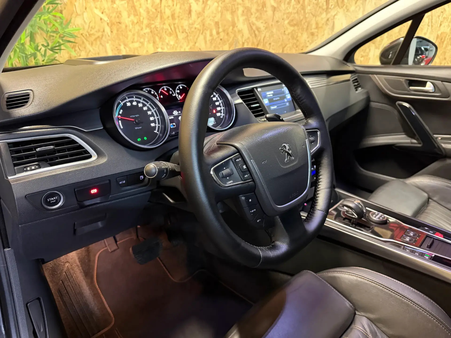 Peugeot 508 RXH 2.0 HDi Hybrid4 2-Tronic 9