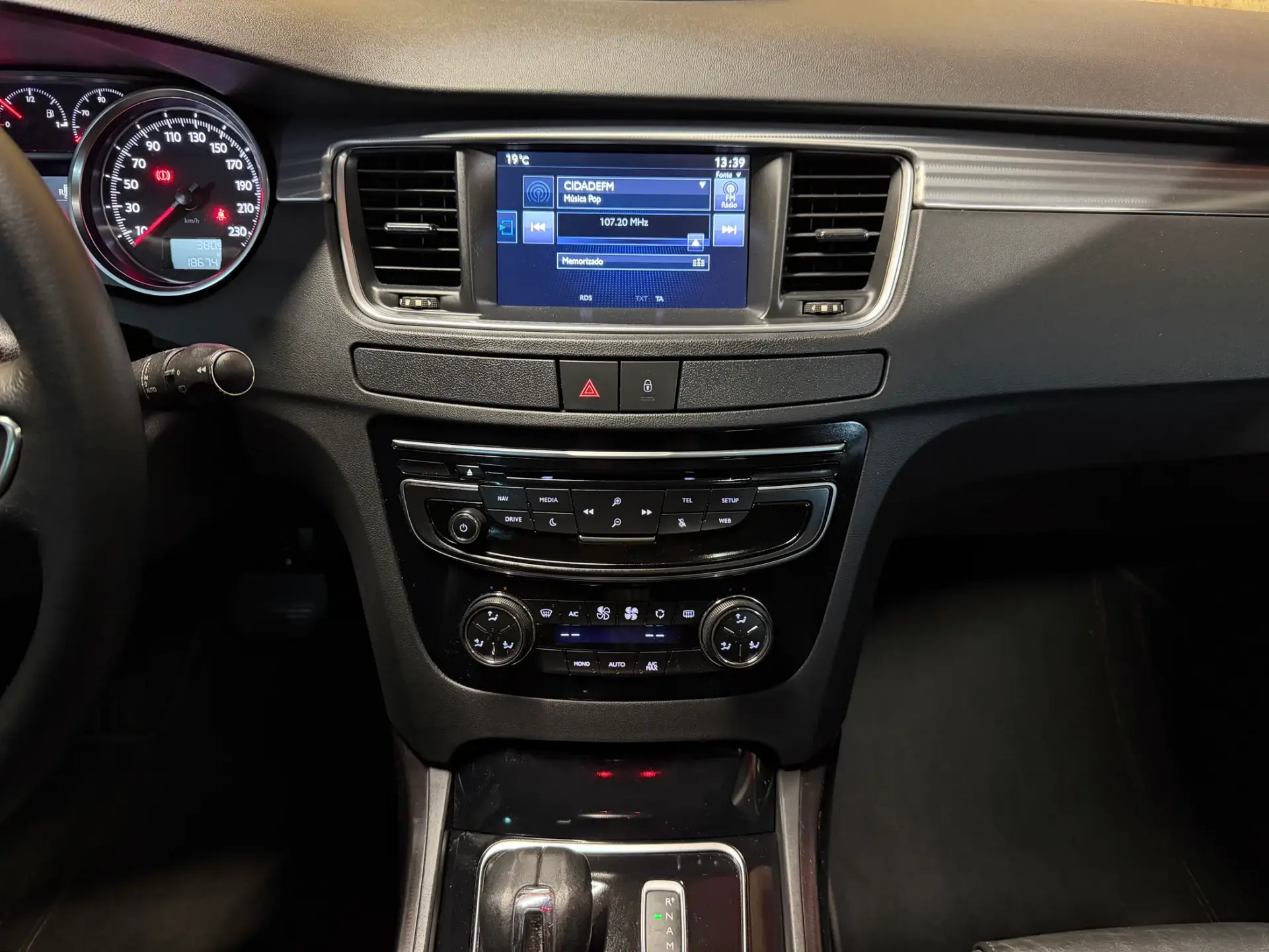 Peugeot 508 RXH 2.0 HDi Hybrid4 2-Tronic 21