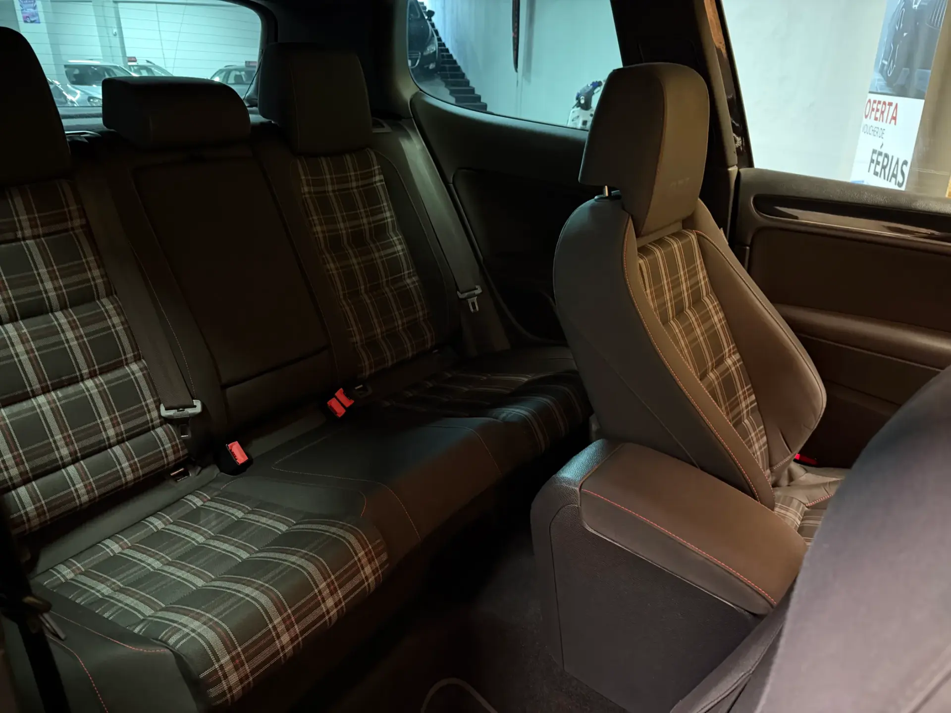 Volkswagen Golf 2.0 TSi GTi 9