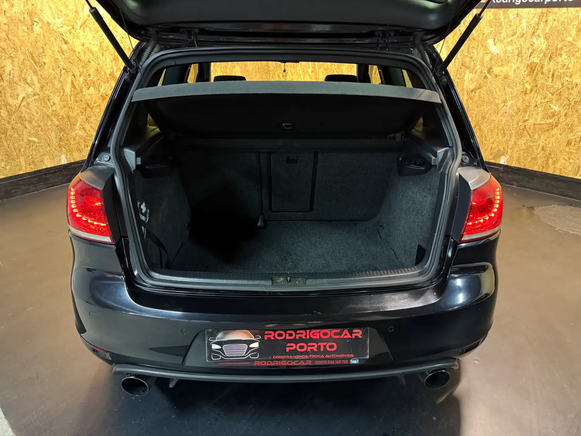 Volkswagen Golf 2.0 TSi GTi 21