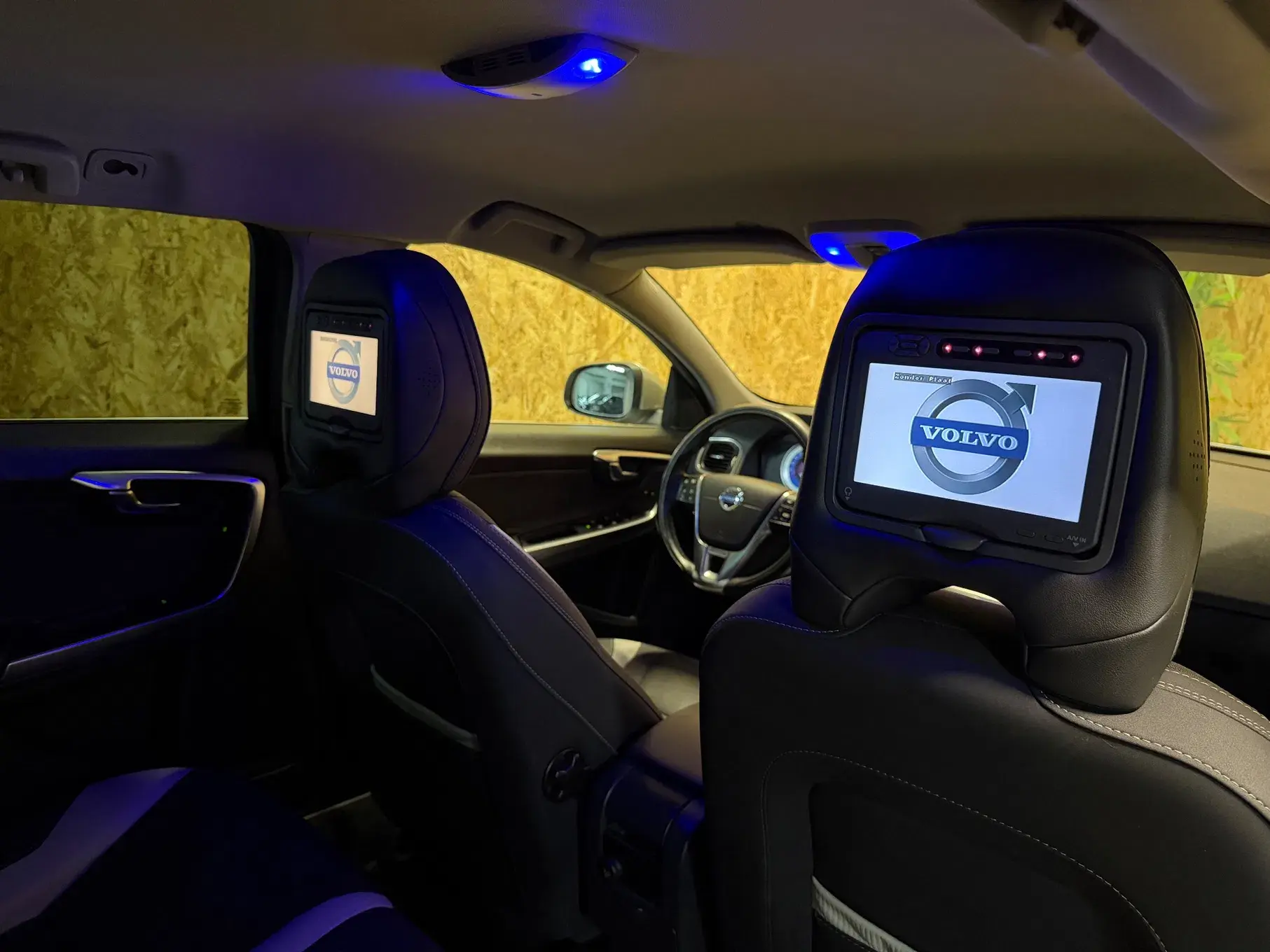 Volvo V60 1.6 D2 Drive R-Design Powershift Start/Stop 5