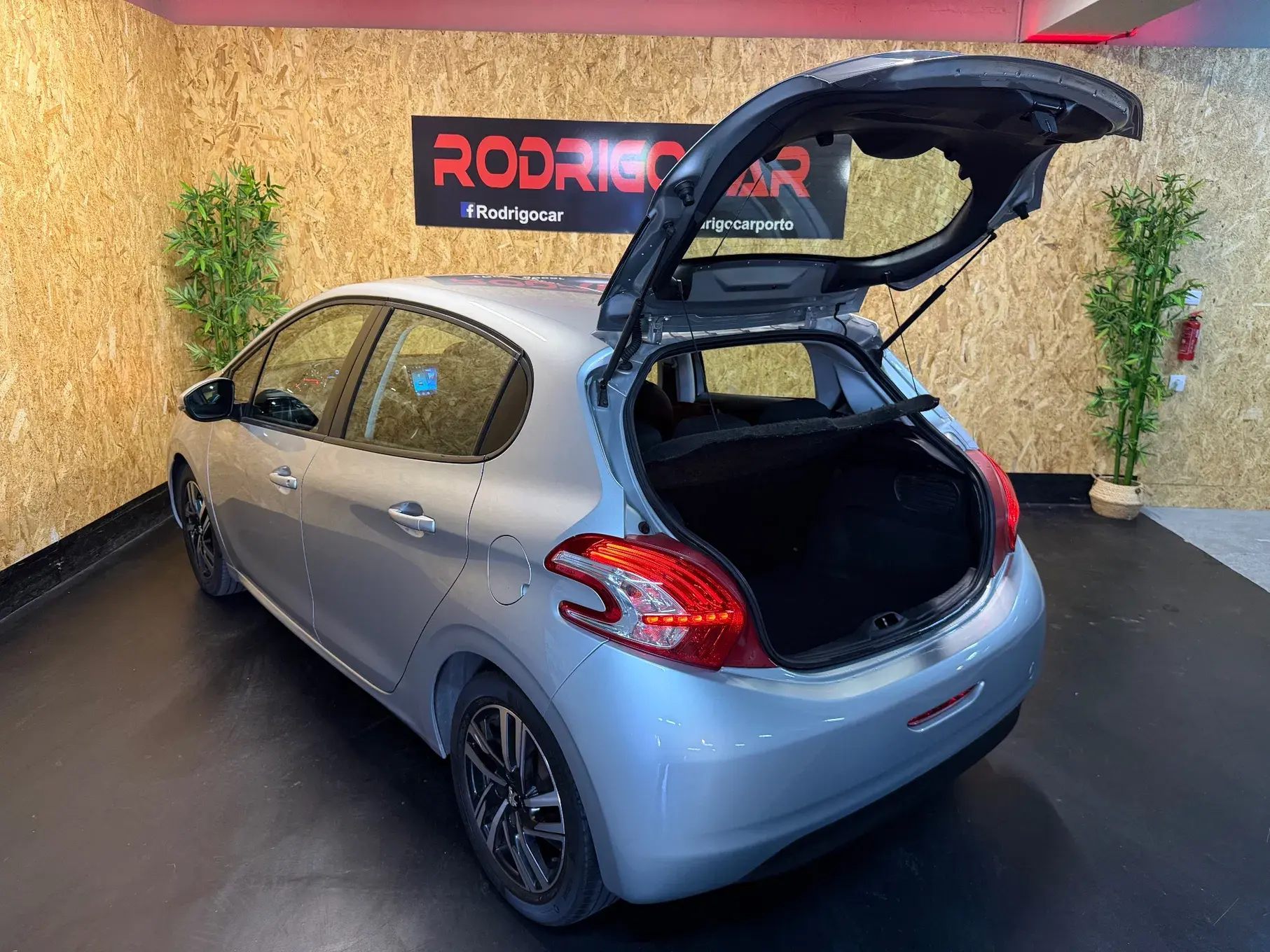 Peugeot 208 1.4 HDi Access 14