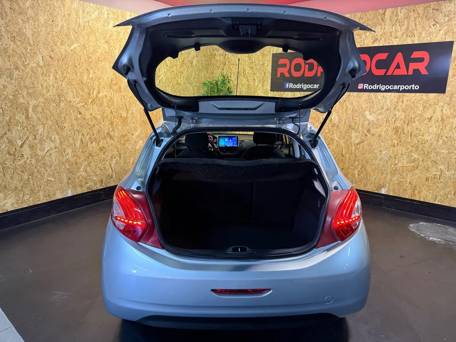 Peugeot 208 1.4 HDi Access 15