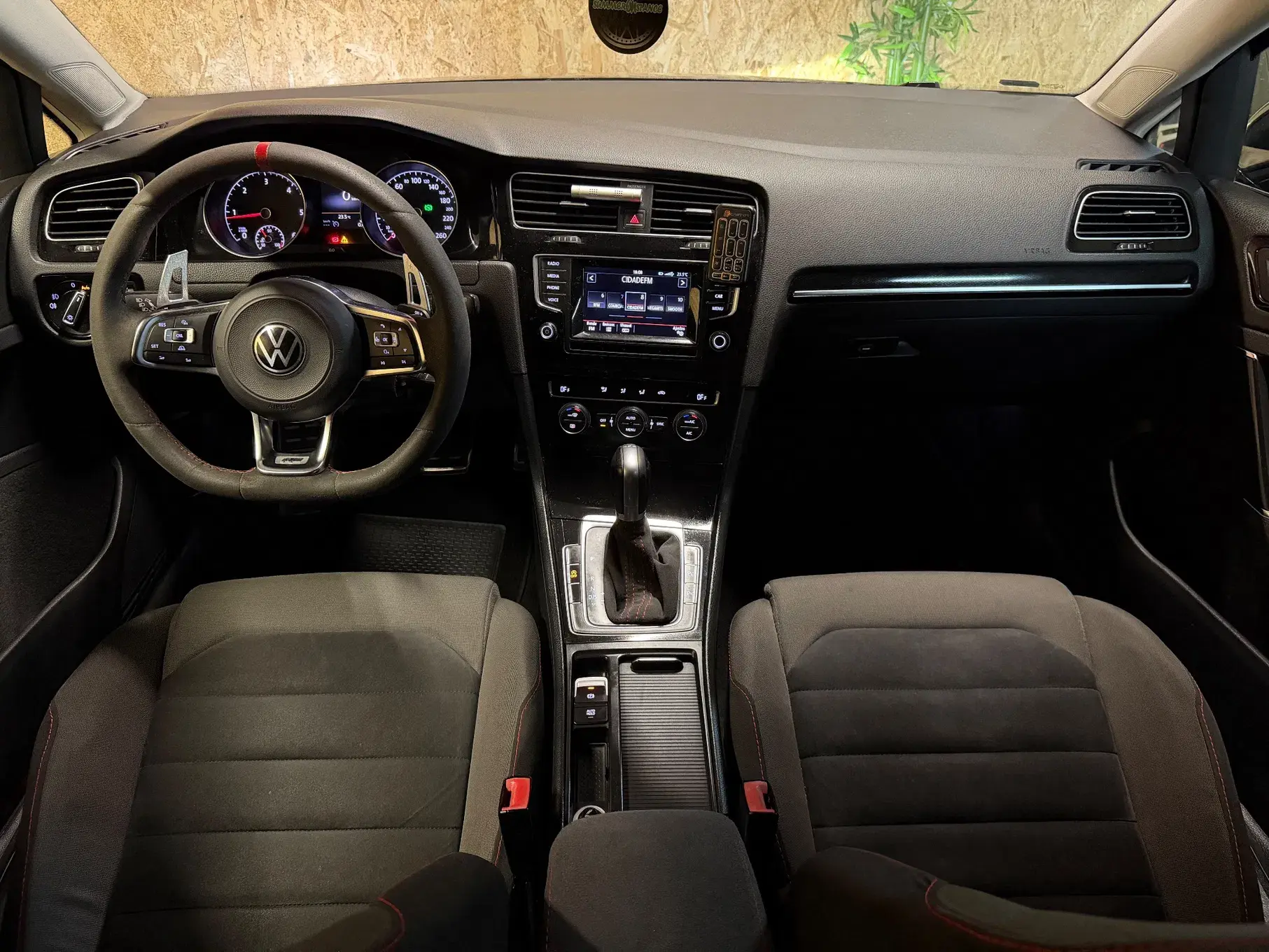 Volkswagen Golf 1.6 TDi Best Edition DSG 4