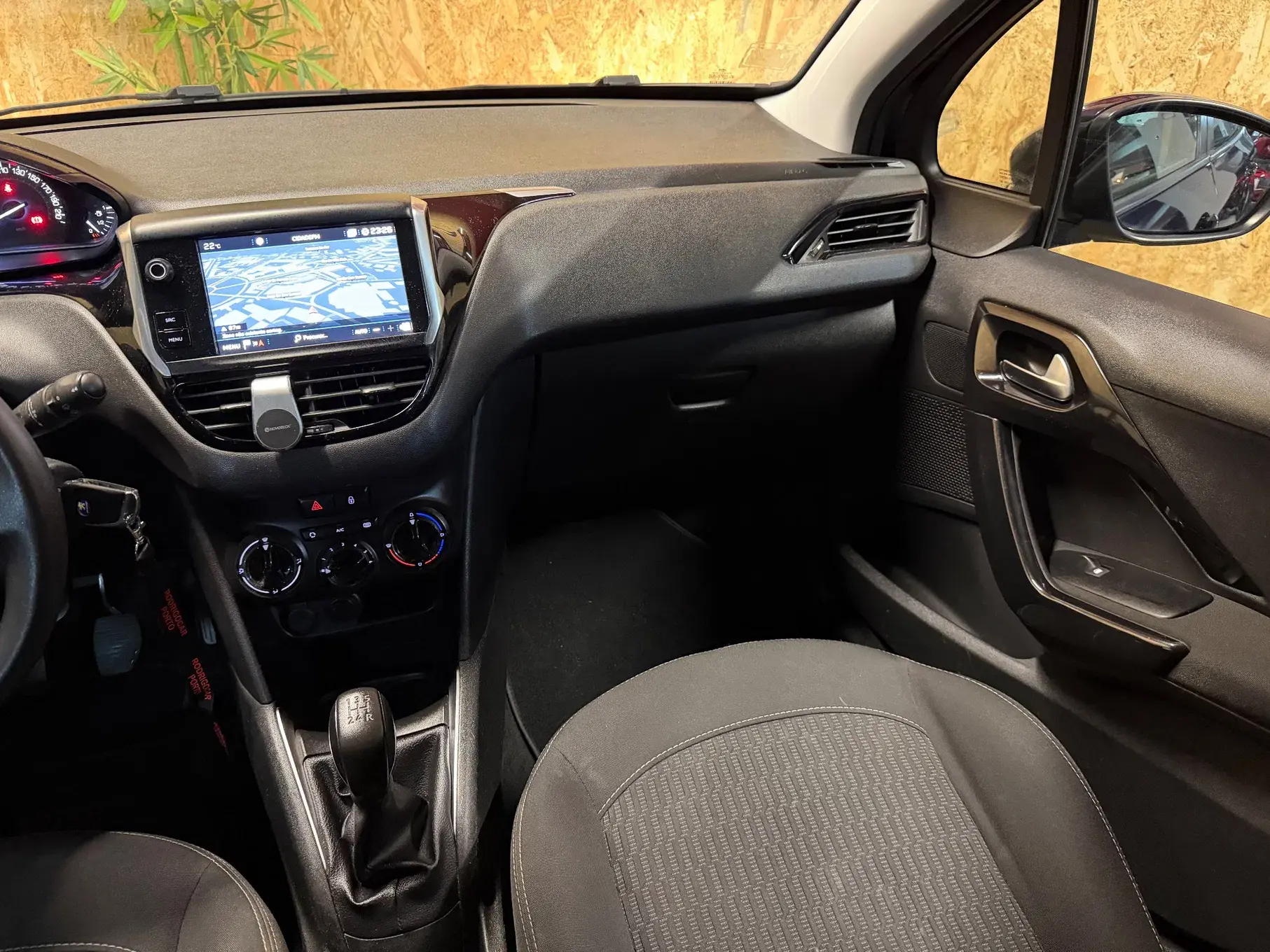 Peugeot 208 PureTech 82 Active 6