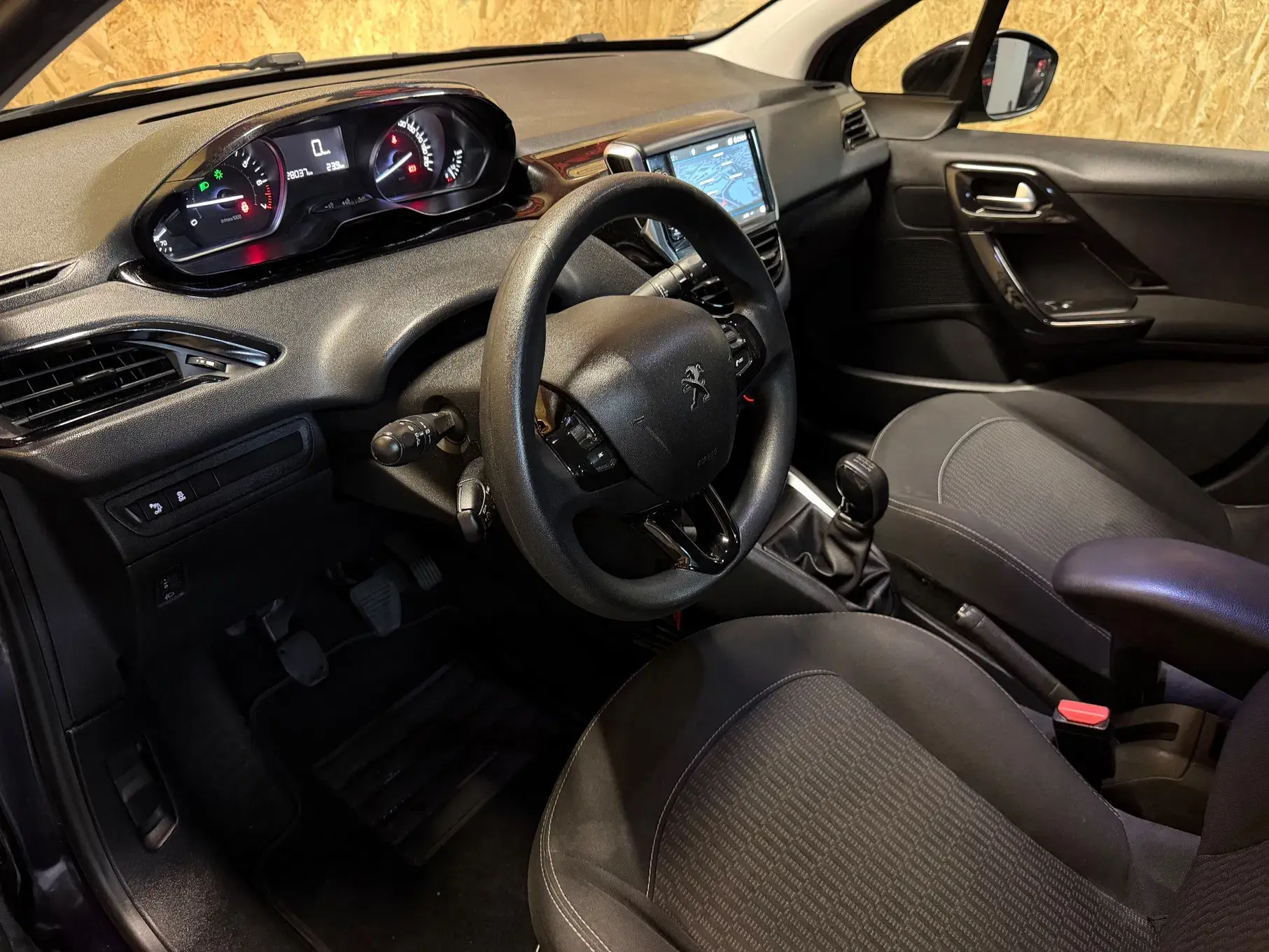 Peugeot 208 PureTech 82 Active 27