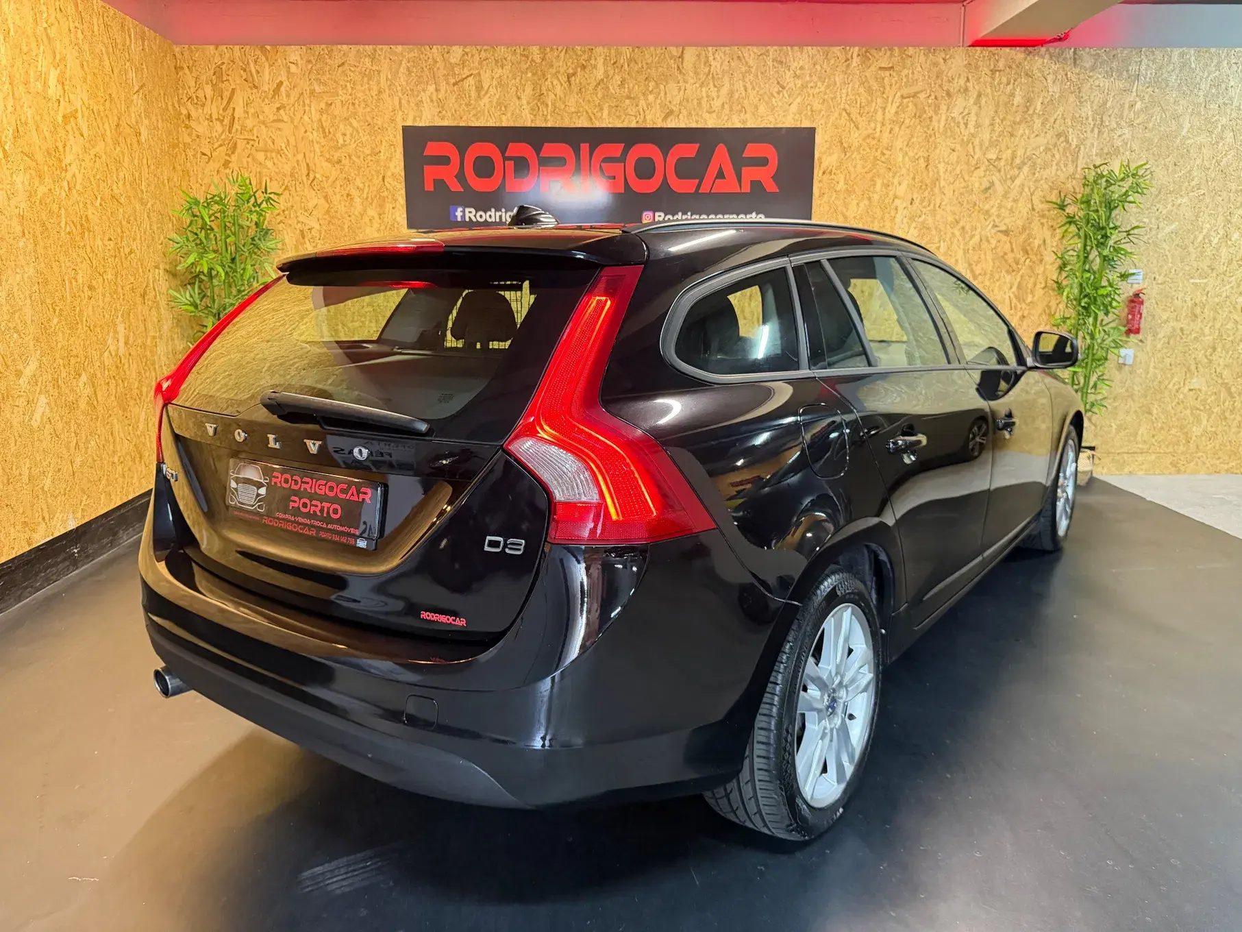 Volvo V60 2.0 D3 Momentum Start/Stop 19