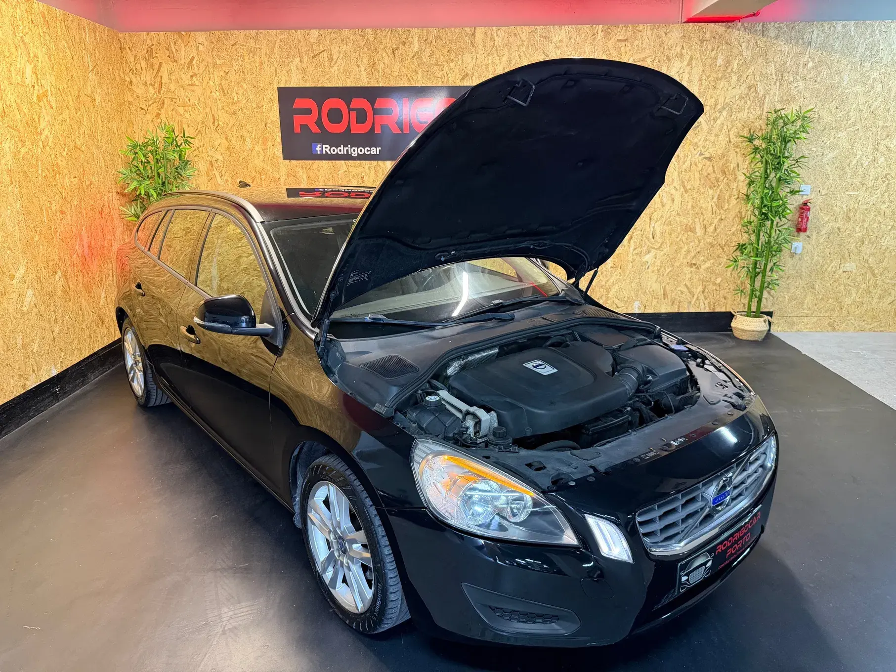 Volvo V60 2.0 D3 Momentum Start/Stop 21