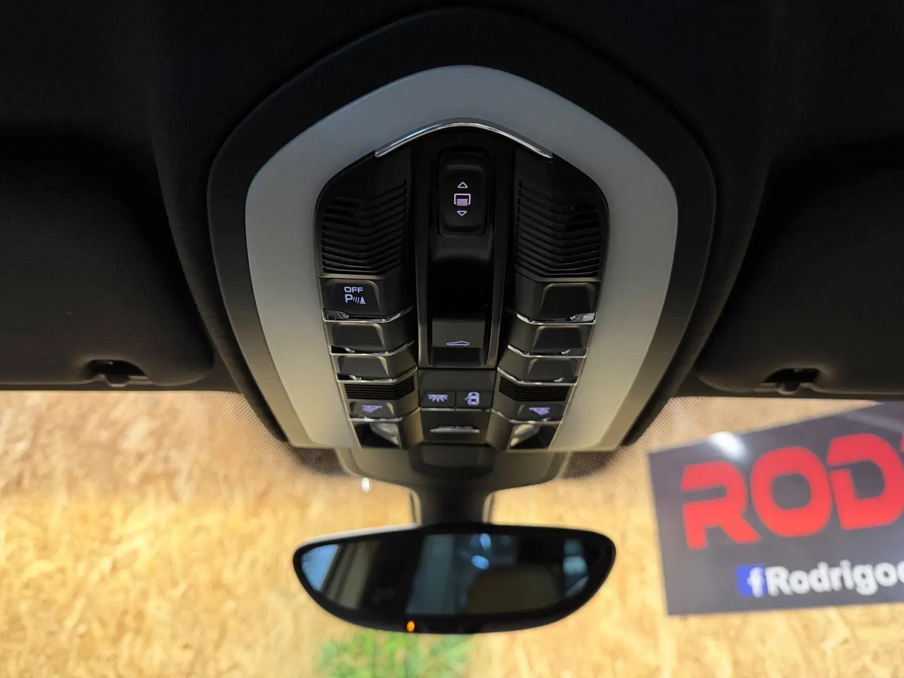 Porsche Cayenne Electric 19