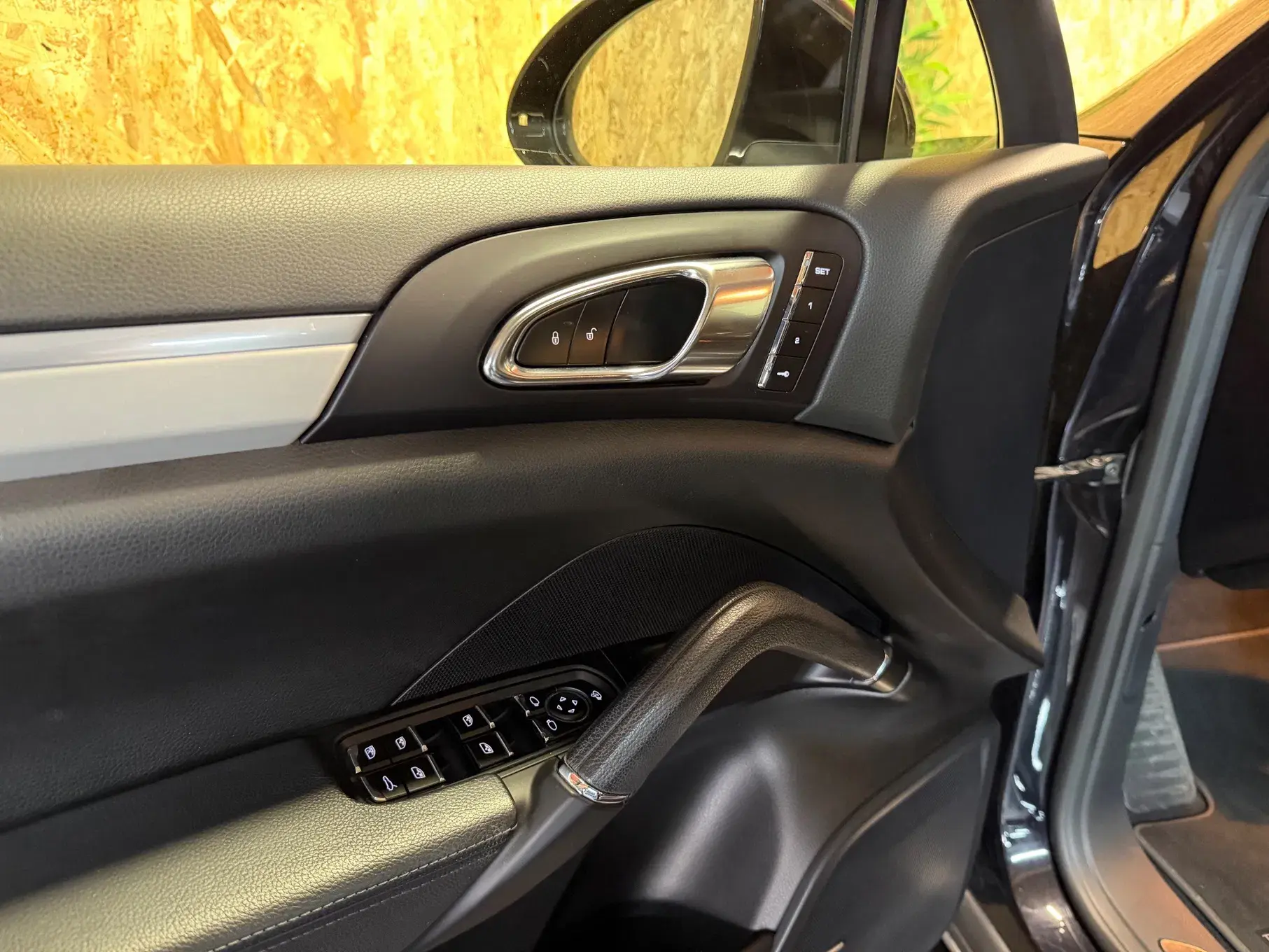 Porsche Cayenne Electric 43