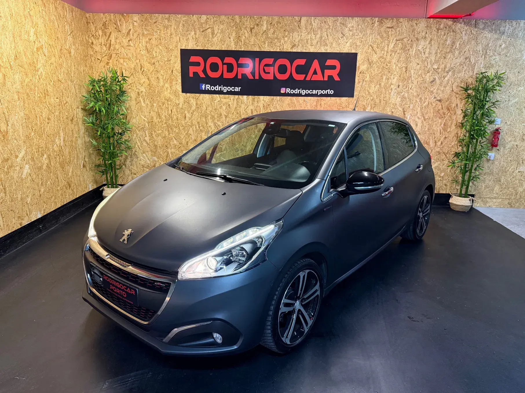 Peugeot 208 1.2 PureTech GT Line 12