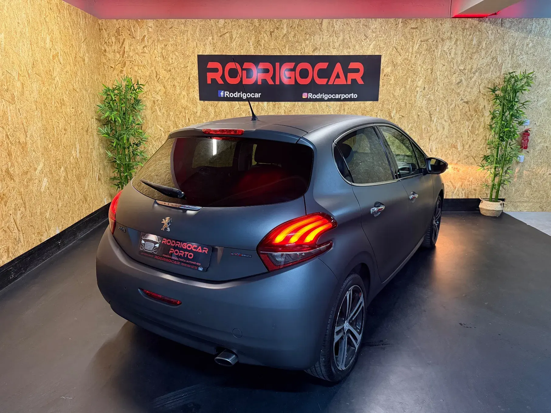 Peugeot 208 1.2 PureTech GT Line 22