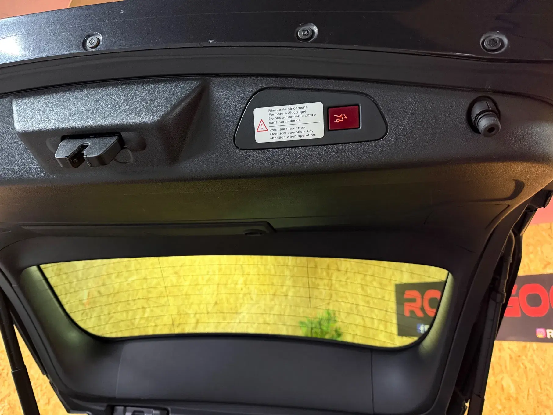 Peugeot 508 SW 2.0 HDi Hybrid4 2-Tronic 19