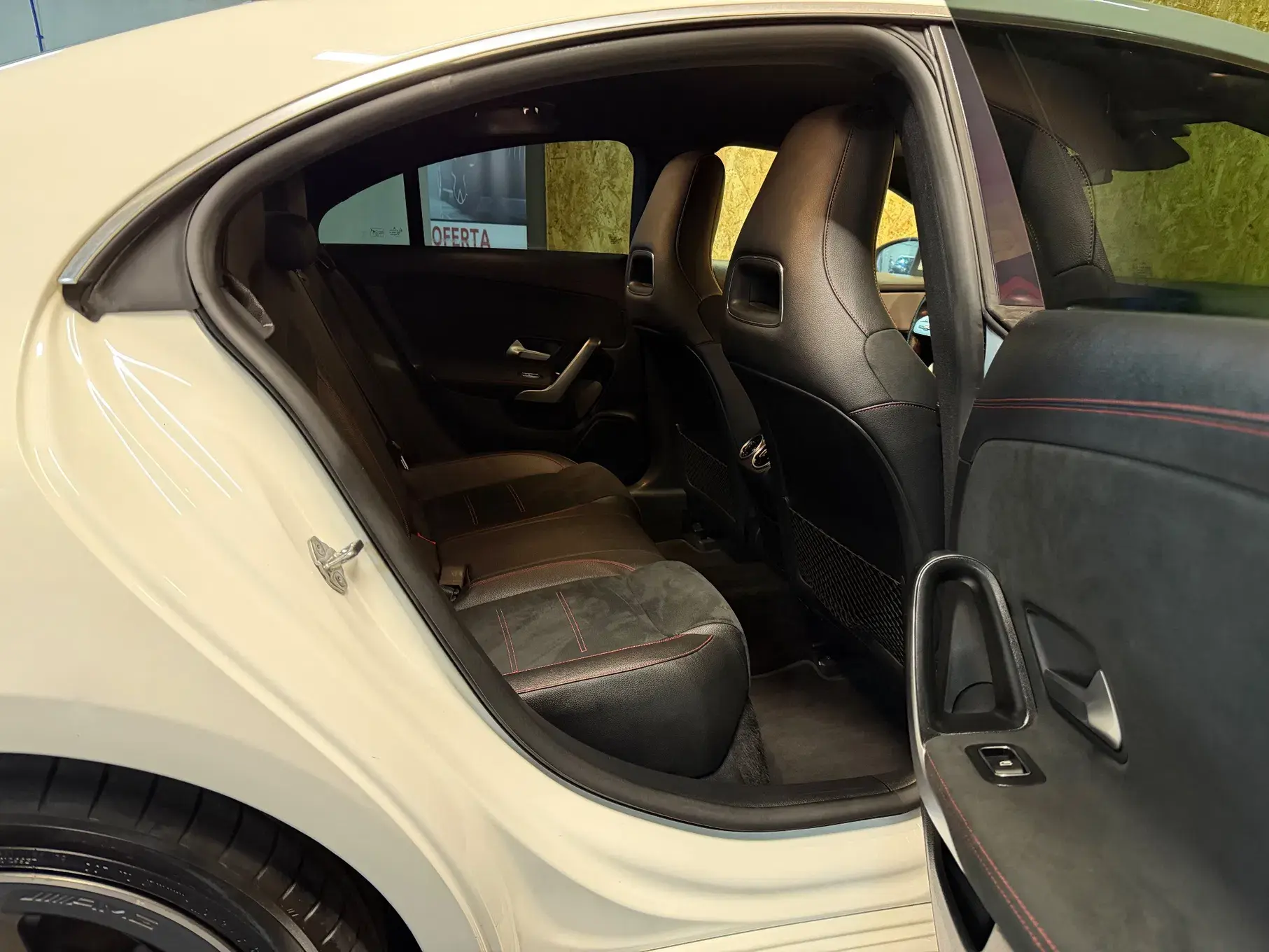 Mercedes-Benz CLA 180 d Shooting Brake AMG Line Aut. 3