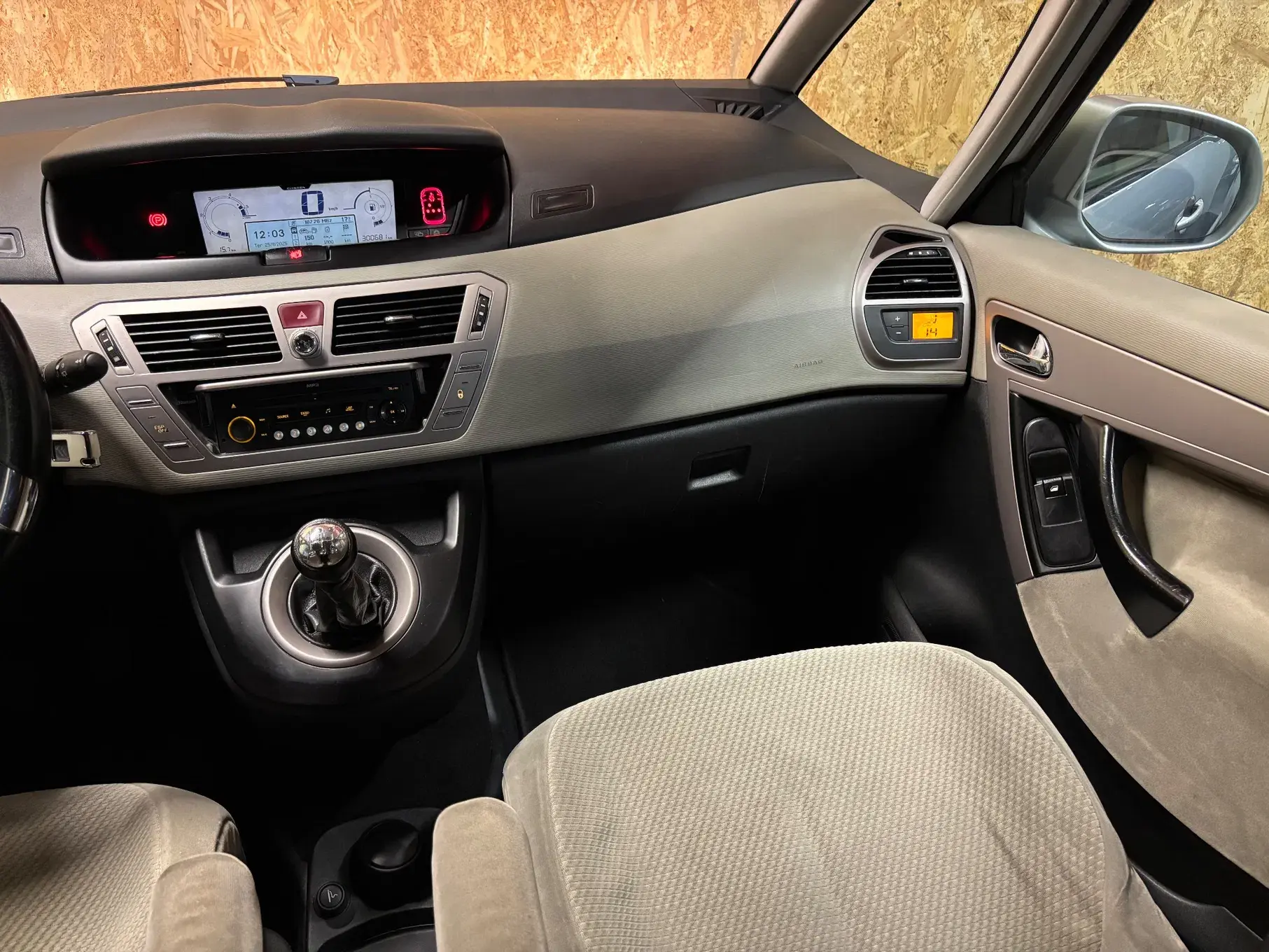Citroen C4 Picasso 1.6 HDi Exclusive 7