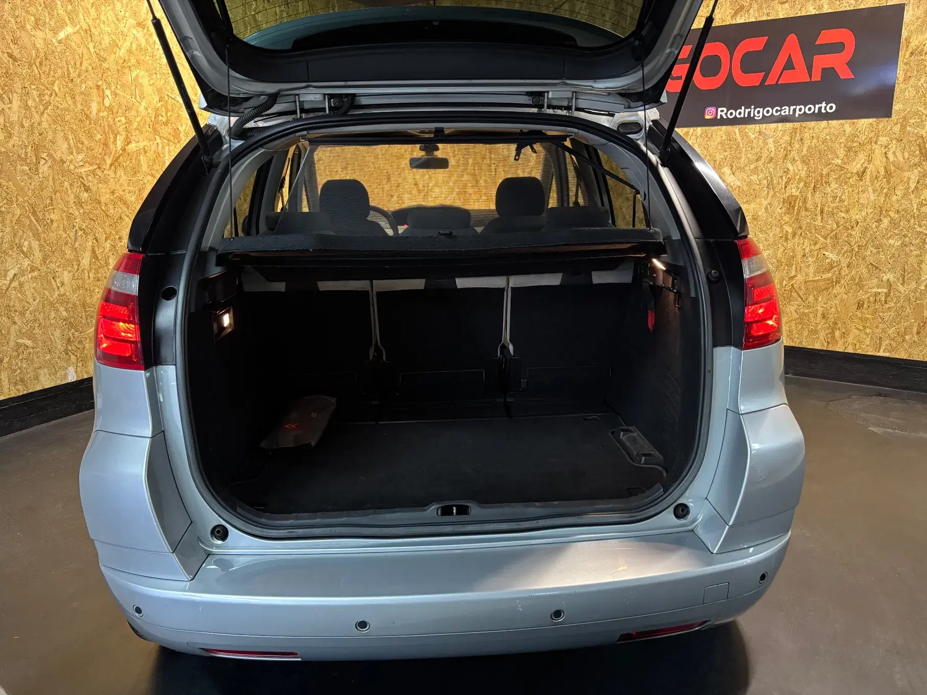 Citroen C4 Picasso 1.6 HDi Exclusive 16