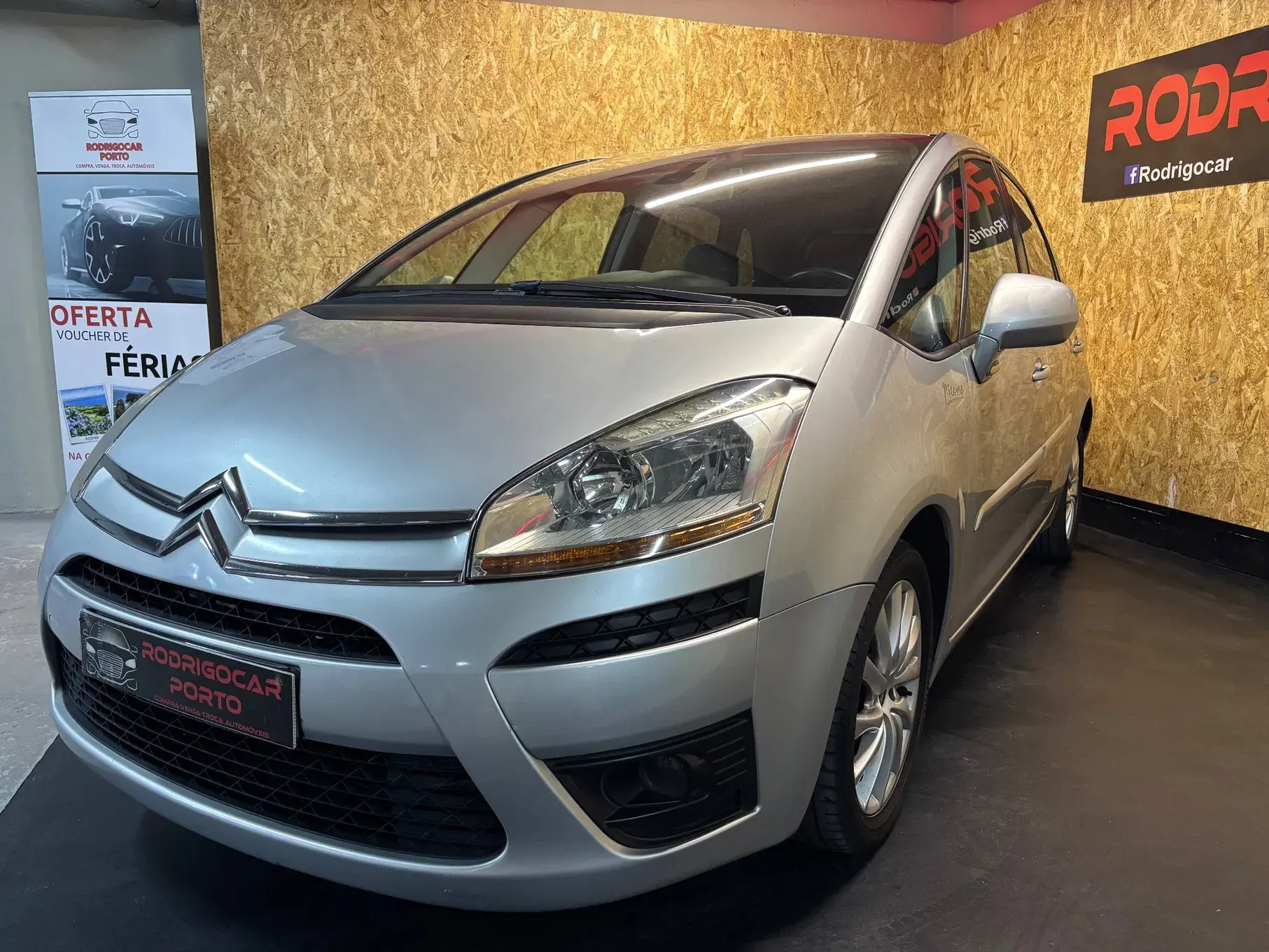 Citroen C4 Picasso 1.6 HDi Exclusive 18