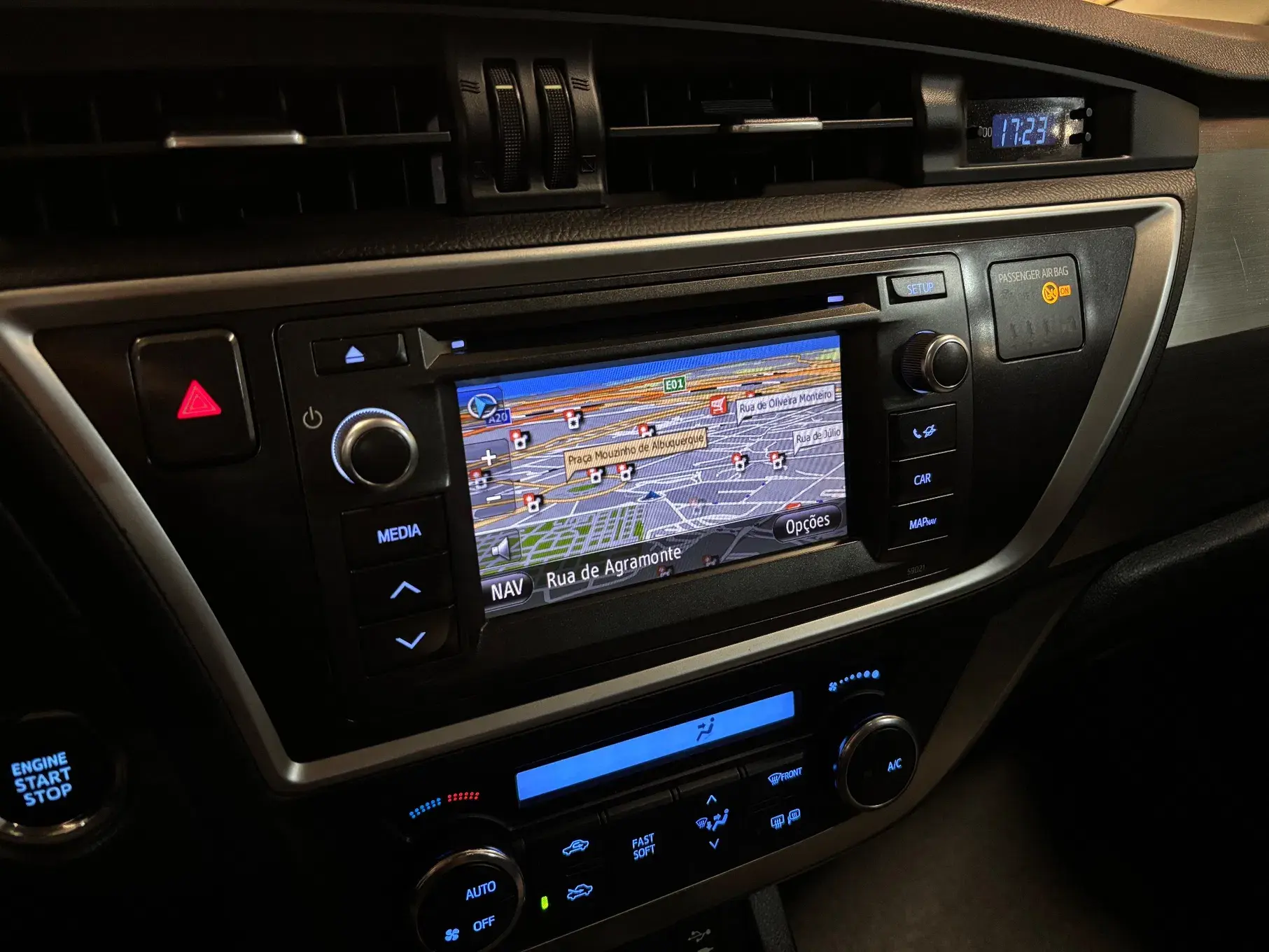 Toyota Auris Touring Sports 1.4 D-4D Com+P.Sport +Navi 13